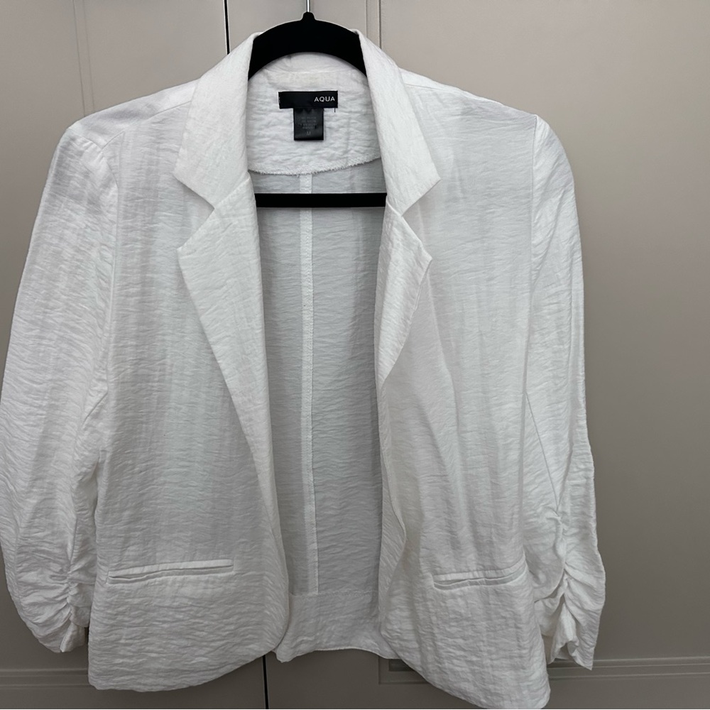 Aqua Women's Textured White Blazer